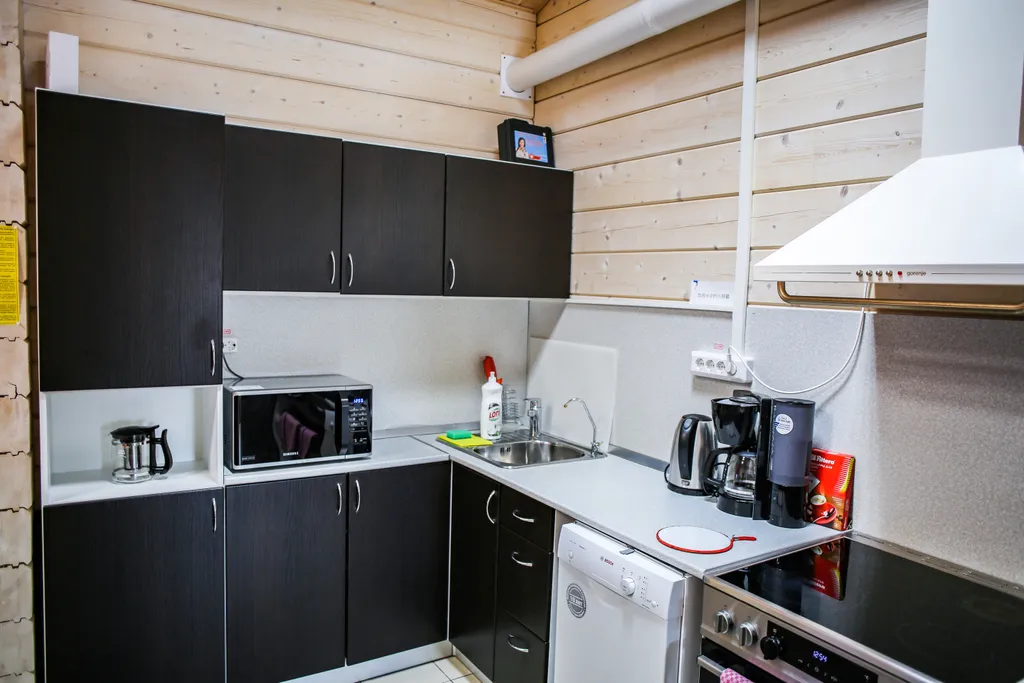 Коттедж в лесопарковом месте, в черте города № 3