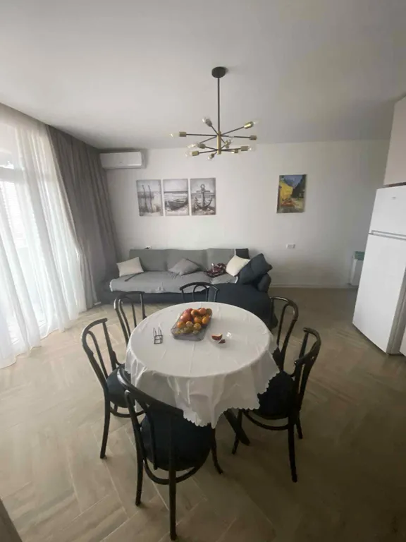 Современная 3-комнатная квартира с видом на море, новый дом