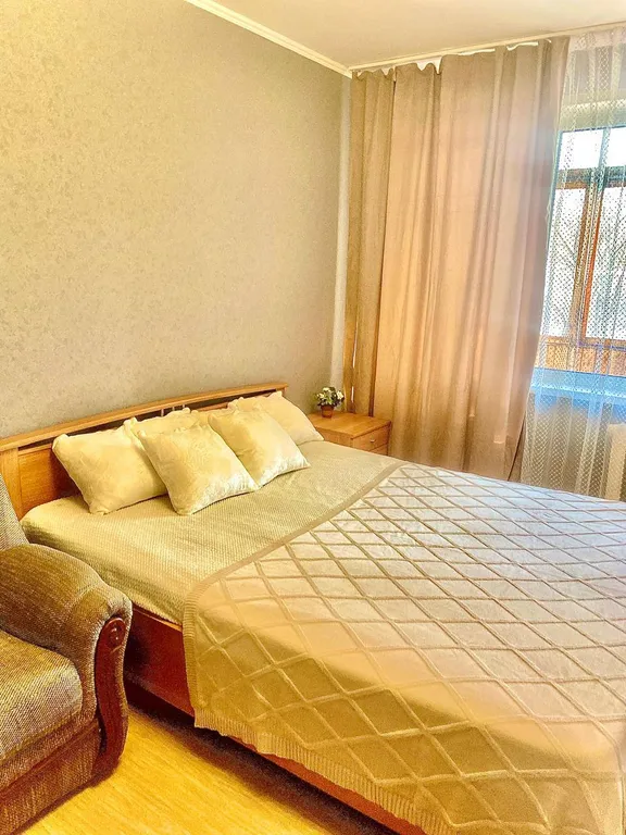 2-комнатная квартира с балконом в Ленинском района