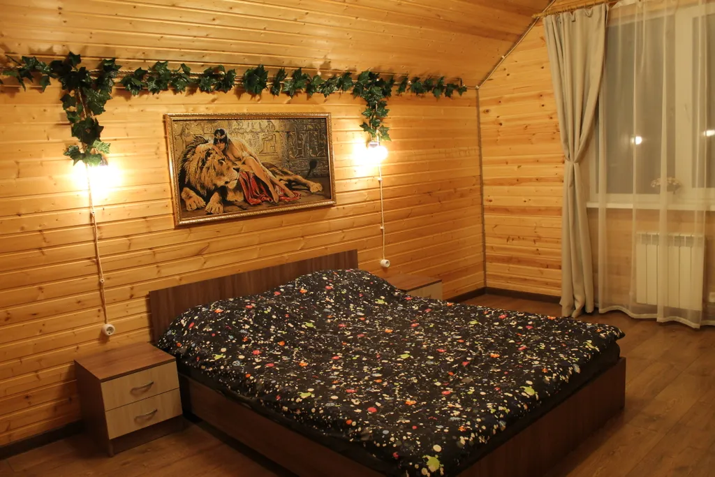 Коттедж с баней и бассейном