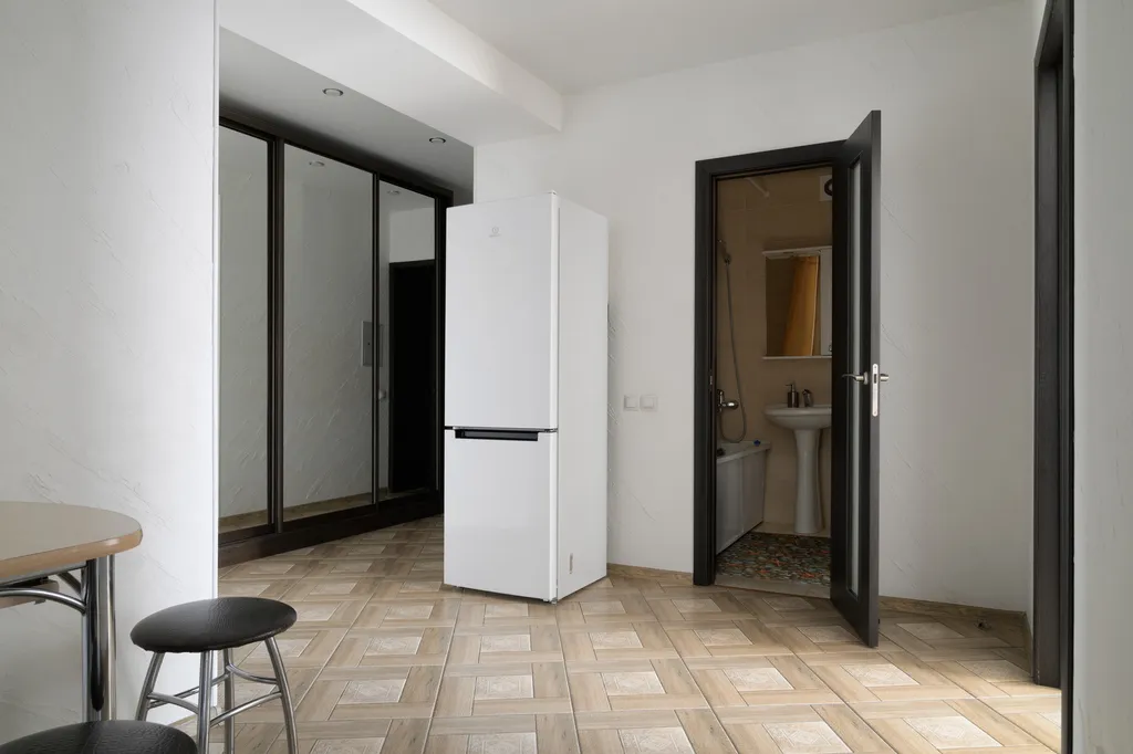 Двухкомнатная квартира с изолированными комнатами рядом с зоопарком