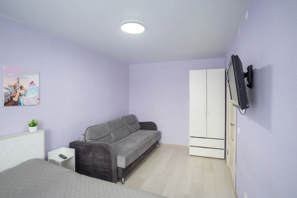 Уютная и чистая квартира рядом с ТЦ РИО, 2 кровати.