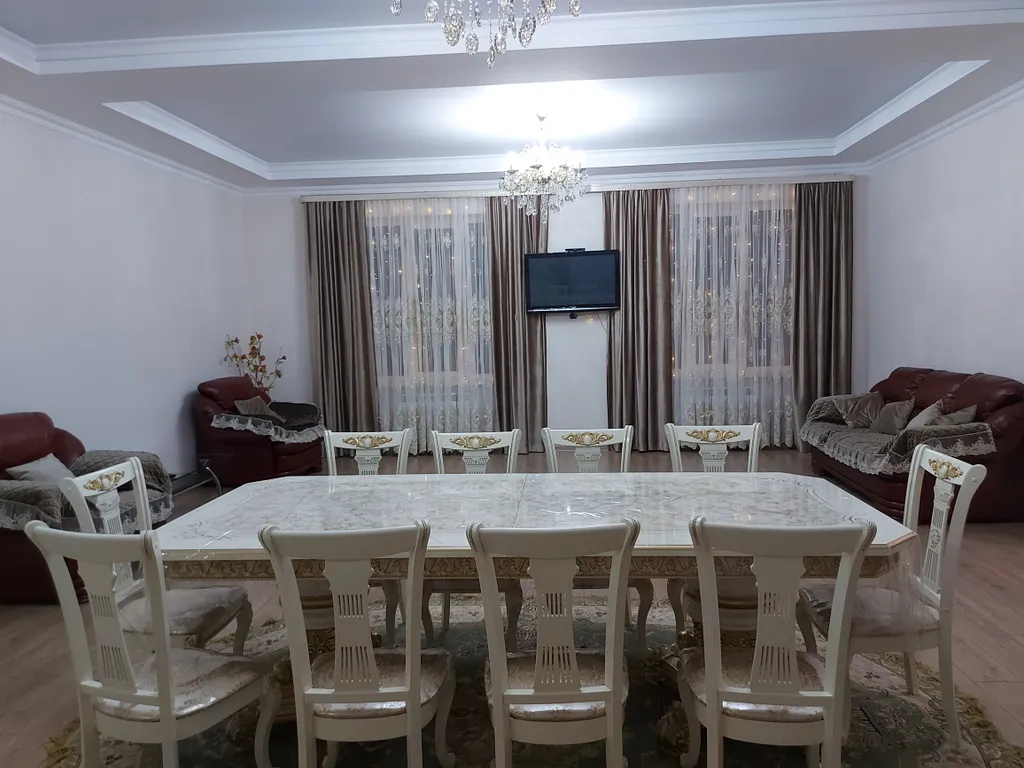 Уютный дом для больших компаний