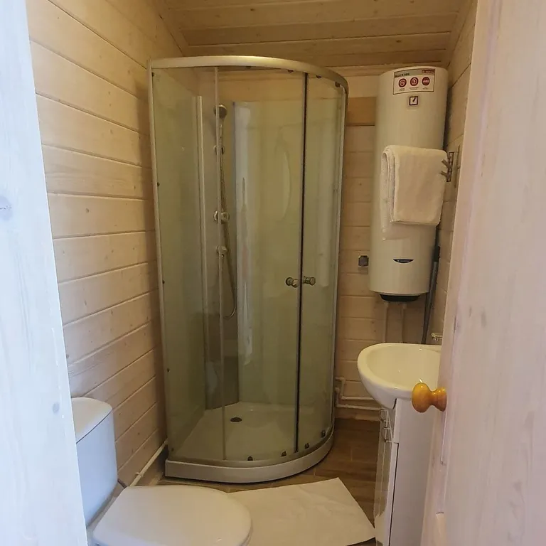 Коттедж в лесу