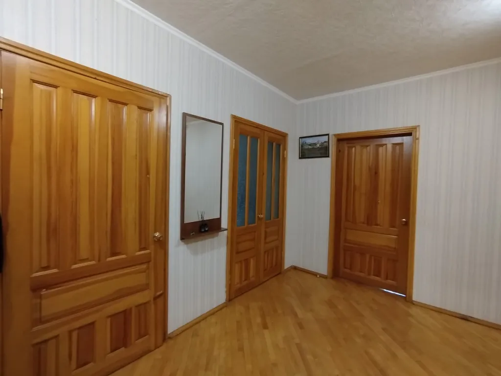 Вместительная квартира на театральной площади