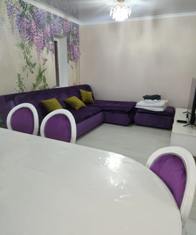 Большой дом с видом на гору