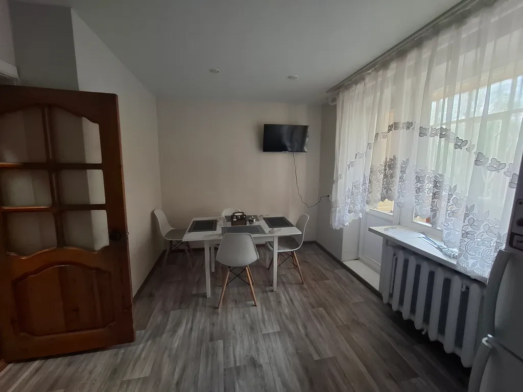 Тихий уютный дом вдали недалеко от центра, рядом с Московским вокзалом