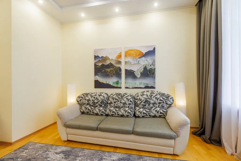 Уникальная квартира с отдельным входом в центре