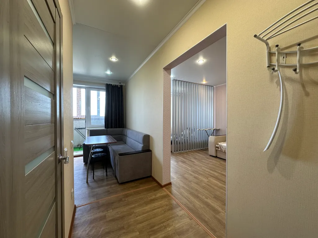 Уютная квартира ЛайкХоум на Братьев Хусаиновых 4