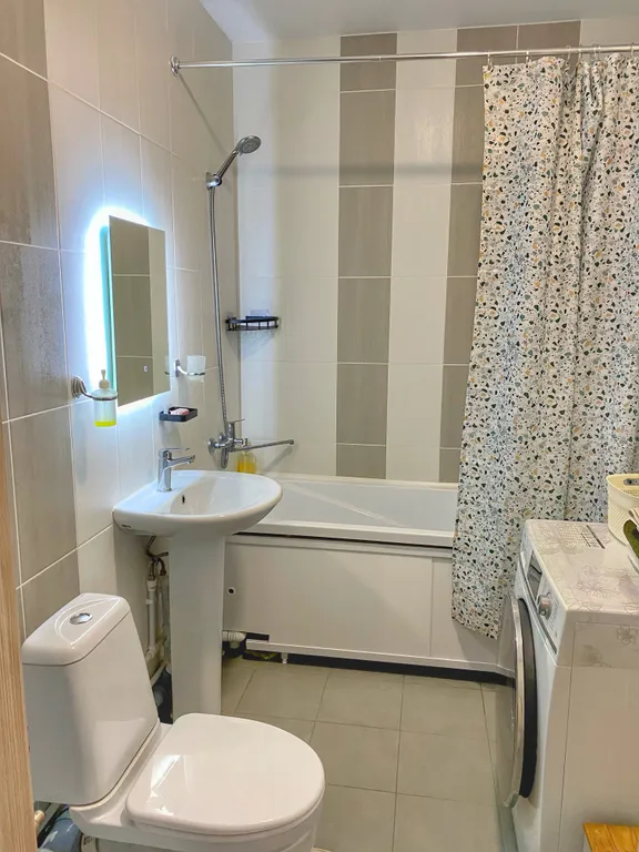 Современная 1к квартира недалеко от Нордмолла