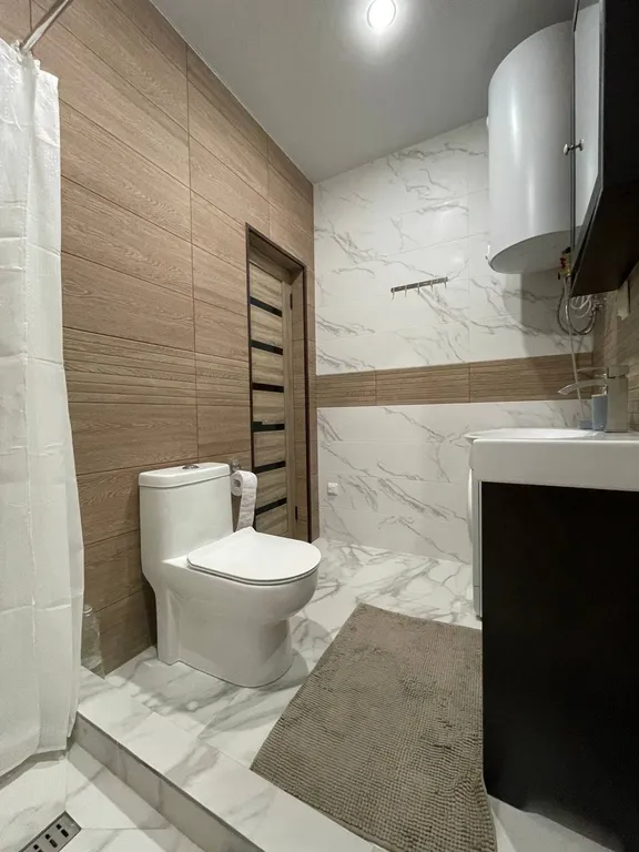 Квартира Трёхкомнатная квартира на первой линии у моря — Сухум