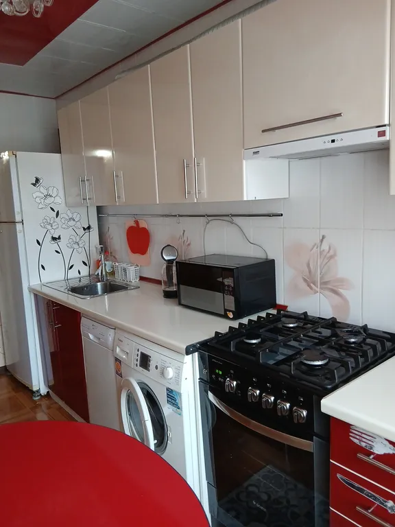 2х комнатная квартира рядом со станцией 3км и ЖД вокзалом