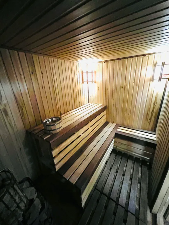 Дом в деревне с баней на дровах