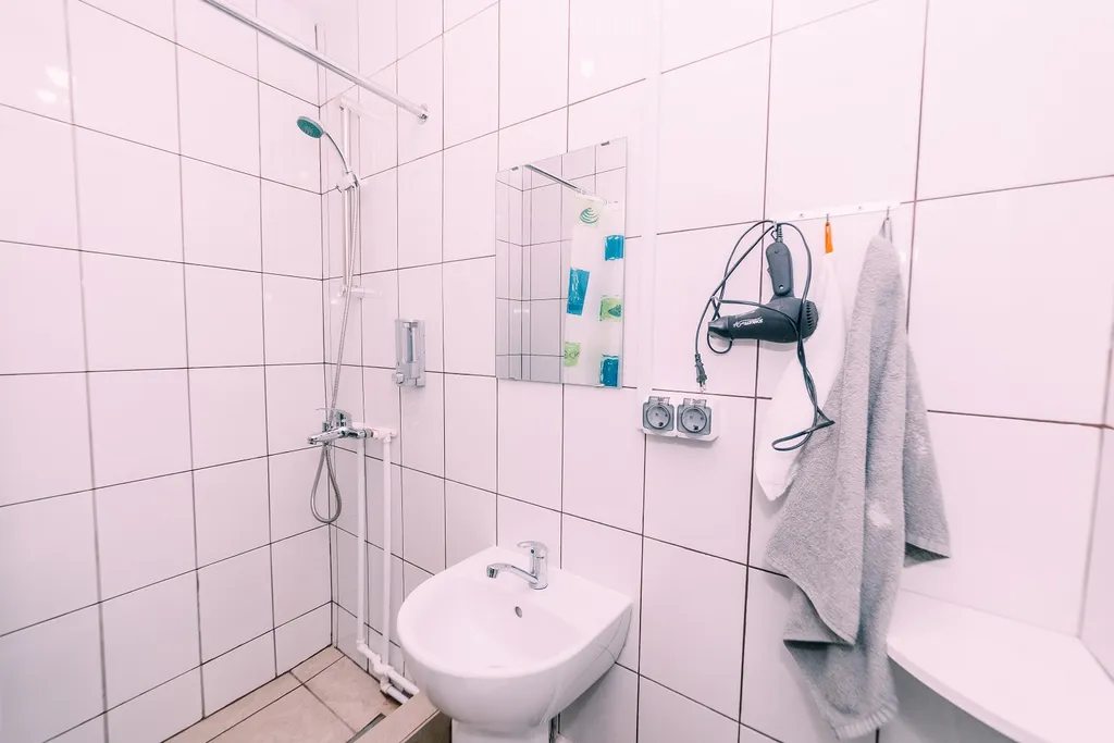 Комната со своим санузлом и мини-кухней в историческом центре