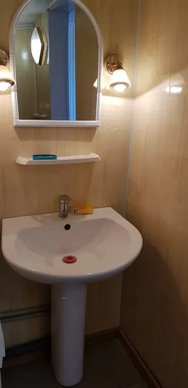 Небольшой двухместный номер у моря