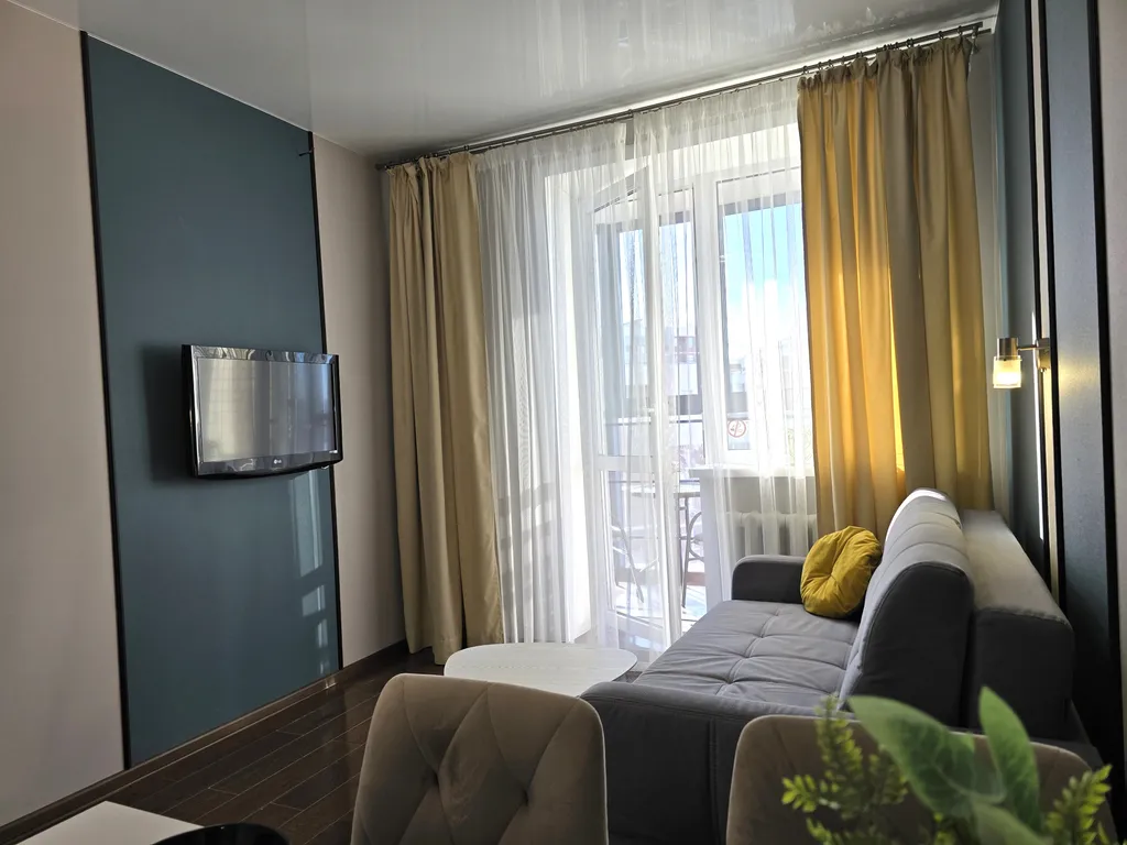 Евродвушка рядом с МТЛ Ареной, панорамный вид на Волгу