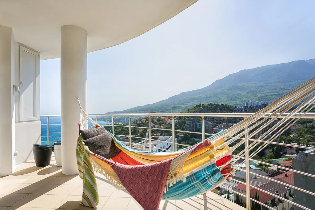 Апартаменты Premium с видом на море, горы возле Артека