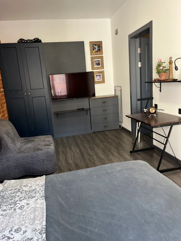 Квартира Современная квартира-лофт у метро — Санкт-Петербург