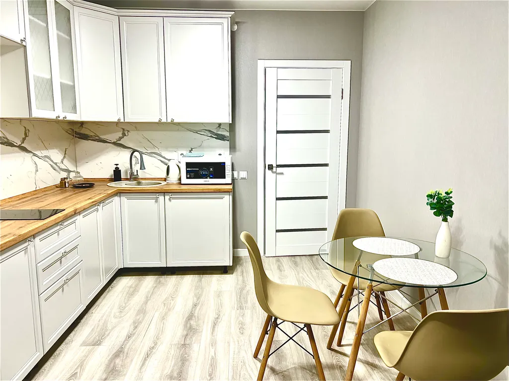 Квартира у набережной