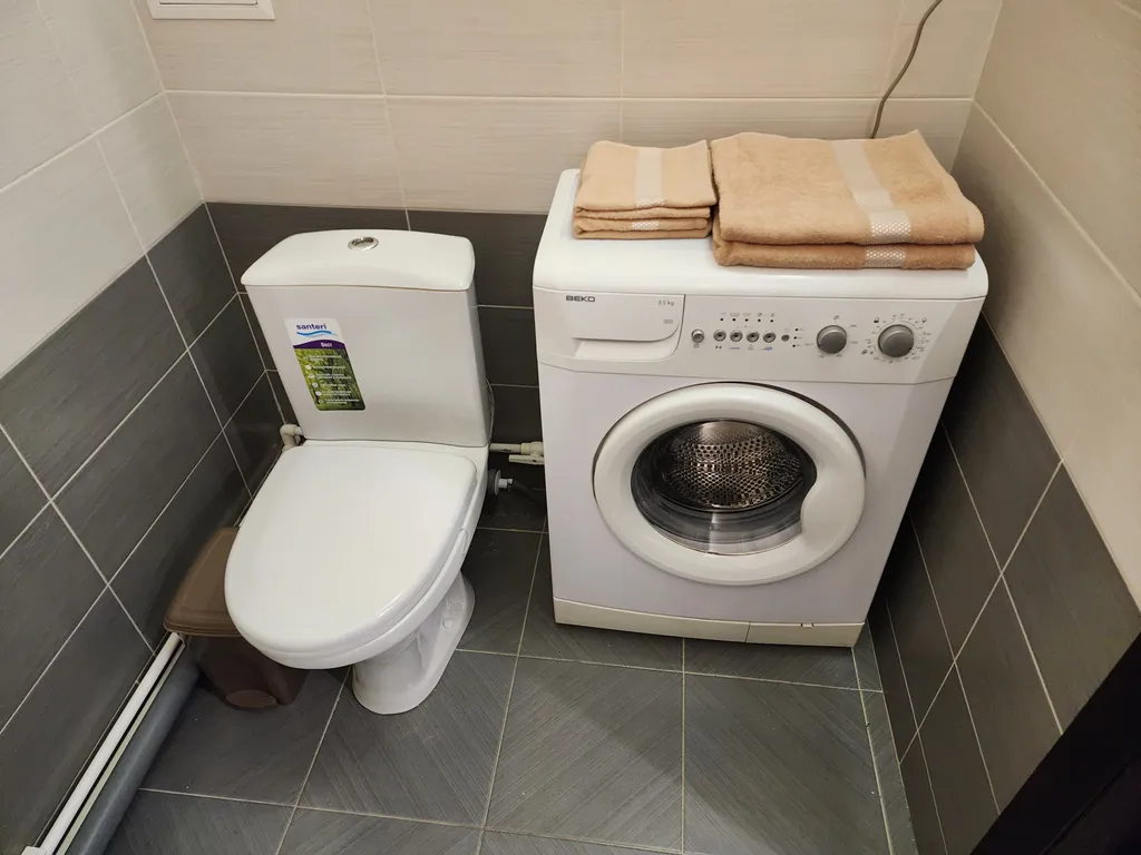 Уютная студия с видом на озеро рядом с вокзалом