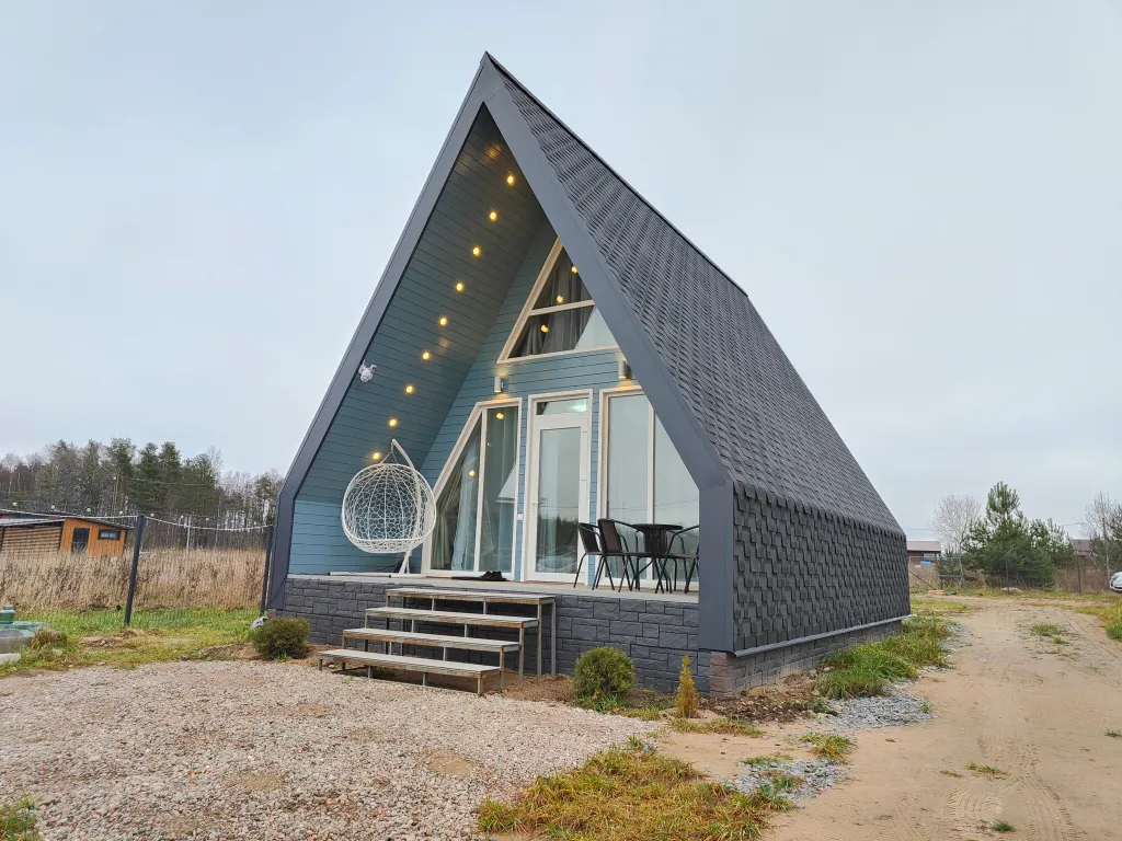 Коттедж Уютный новый Трехкомнатный дом у озера — Ларионово