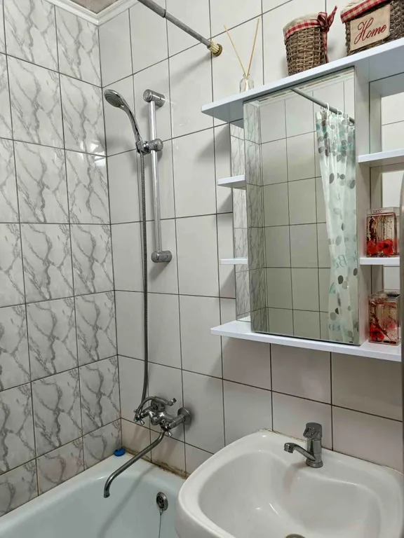 Трехкомнатная квартира в центре города Нягань