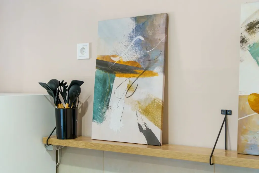 Good Night на Кандинского 7/2