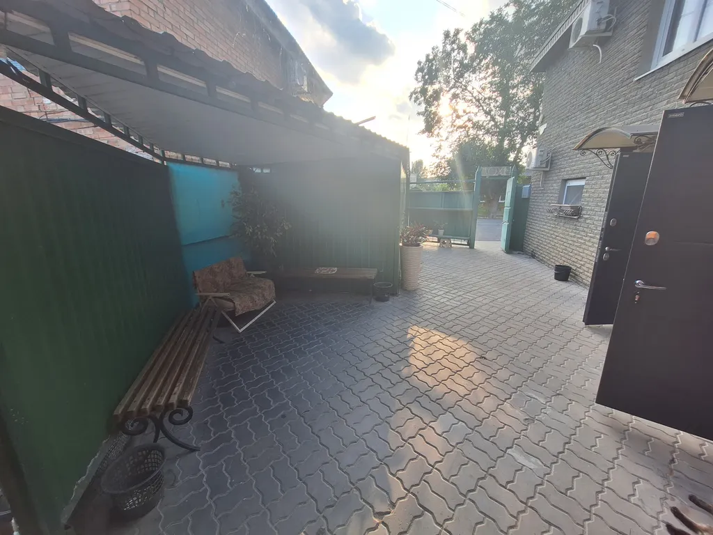 Частный сектор рядом с морем