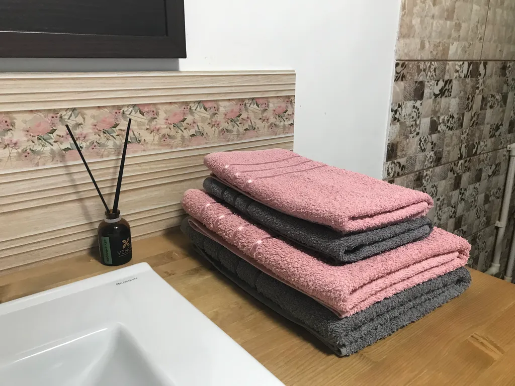 Загородный дом в лесу вблизи залива