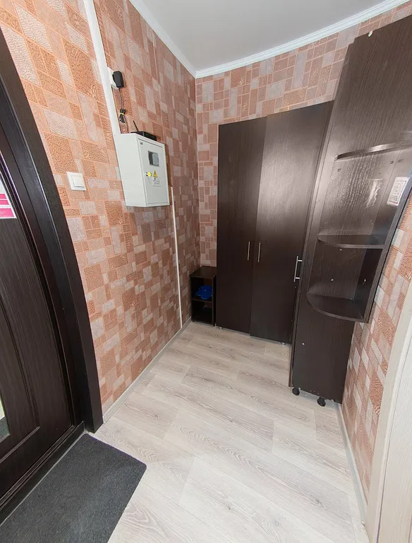 Уютная студия с лоджией в тени тополей