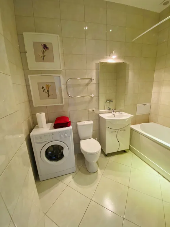 Просторная студия у метро РАНХиГС и Октябрьская