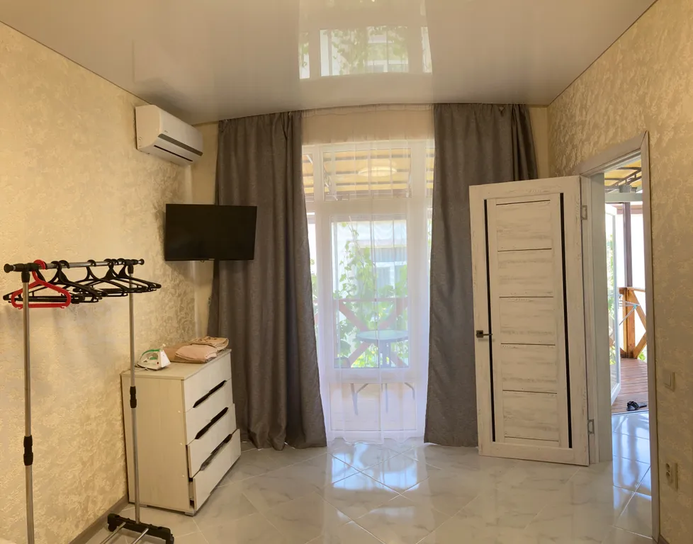 Квартира 1-комнатная Квартира — Евпатория