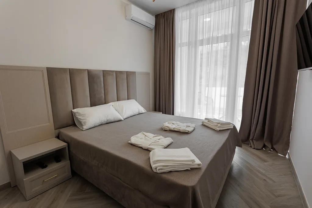 Квартира Двухкомнатные номера "Семейный уют" — аренда посуточно в Алушта