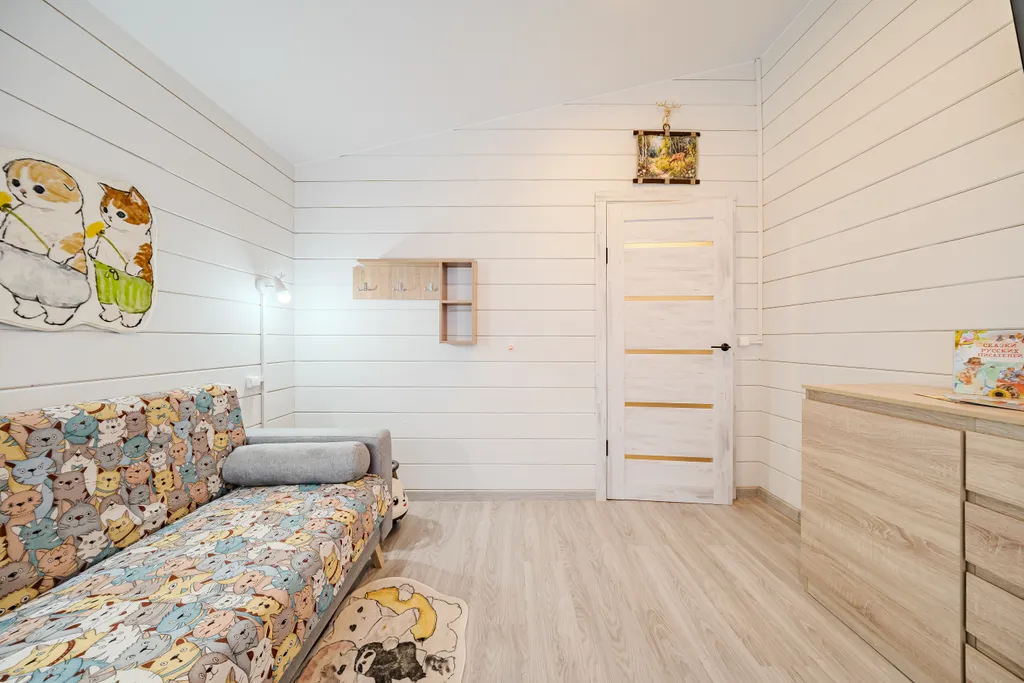 Коттедж Загородный дом с кедровой баней — Светлое