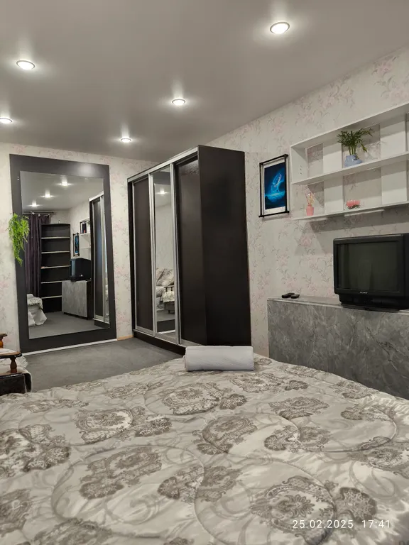 Уютная однокомнатная квартира в тихом центре города — аренда посуточно в Калуга