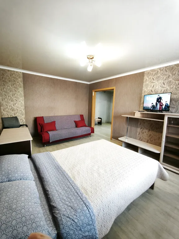 Уютная двухкомнатная квартира на Виадуке