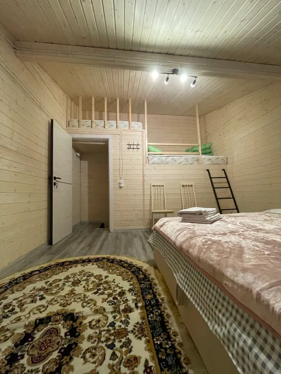 Уютный коттедж в центре посёлка Домбай