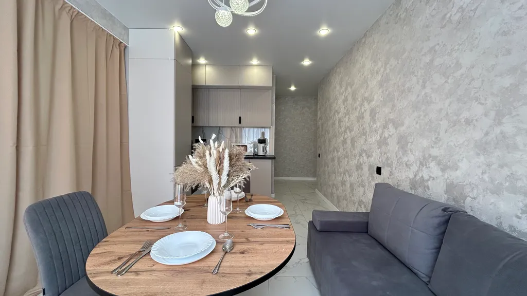 Дизайнерская стильная двушка, 5 раздельных мест с двумя кроватями