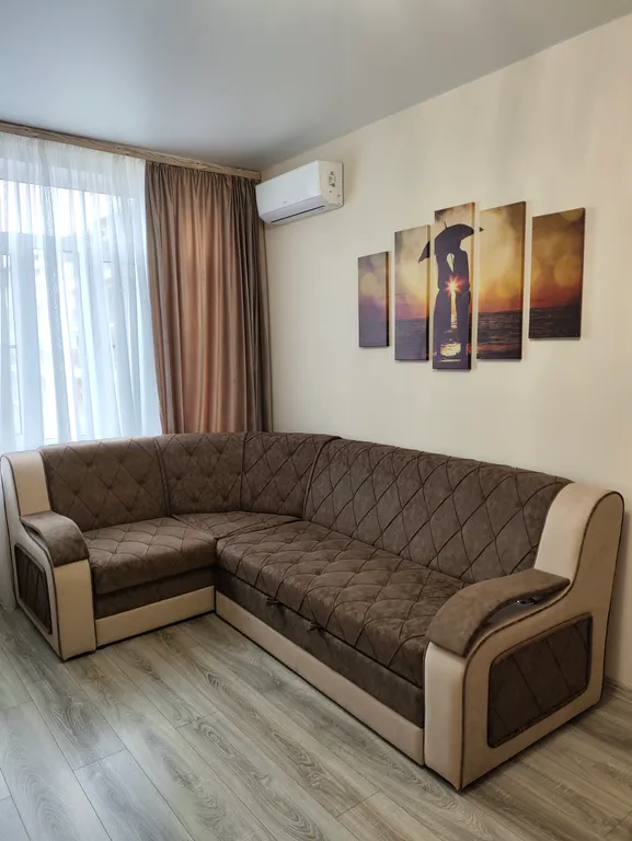 Уютная квартира в предгорье - окна на бассейн