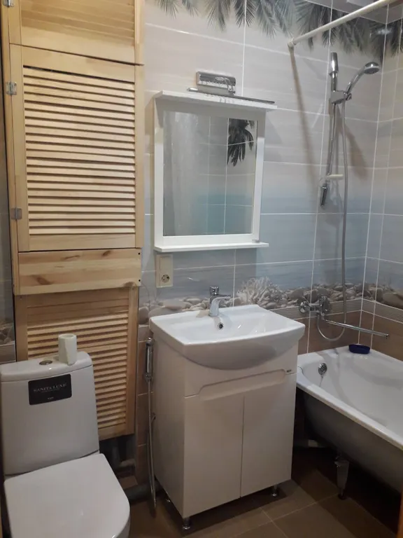 Спокойная двухкомнатная квартира на 1 этаже