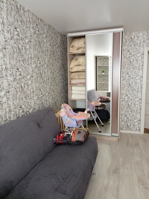 Квартира в спальном микрорайоне с парком для отдыха на Волге