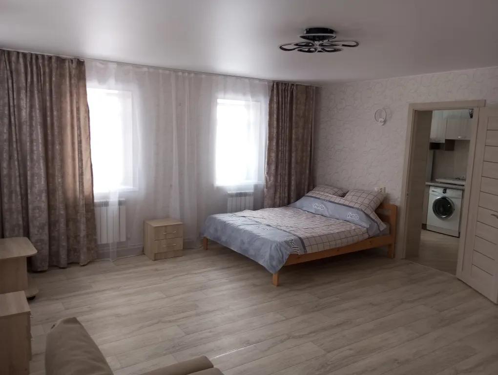 Часть дома с отдельным входом в центре города