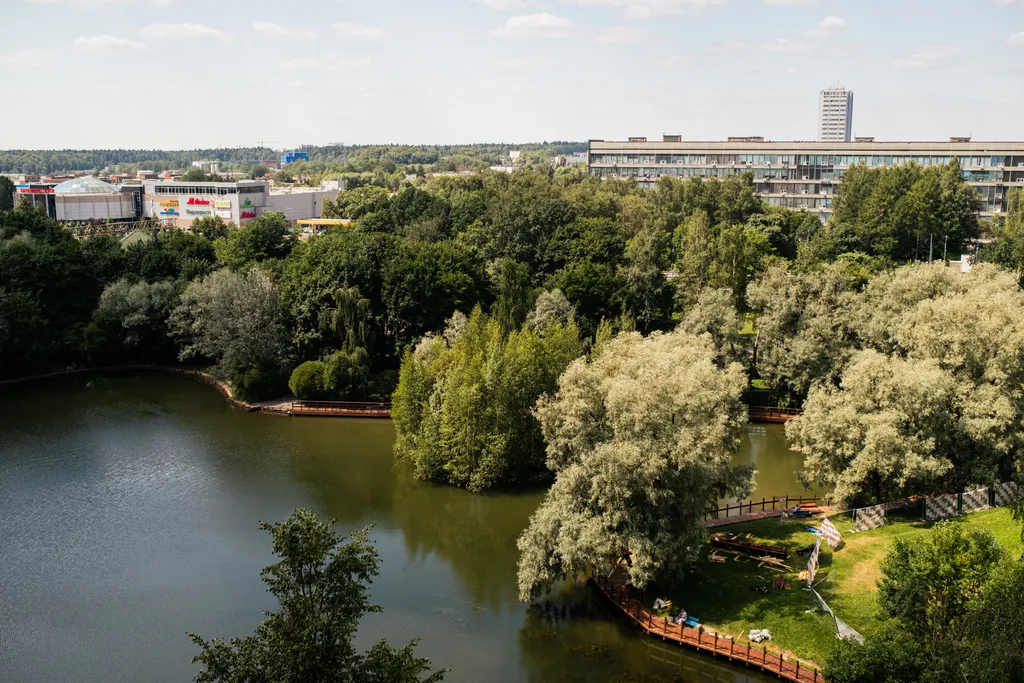 Квартира у пруда