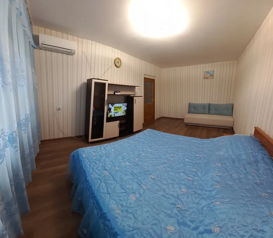 Уютная квартира, рядом с южно- федеральной трассой — аренда посуточно в Камышин