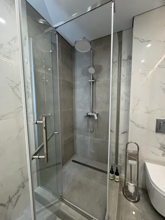 Квартира с дизайнерским ремонтом и видом на горы