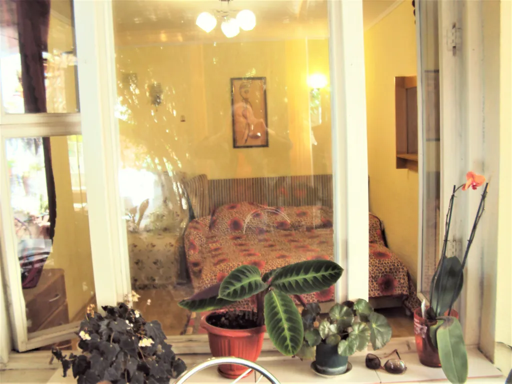 Квартира Домик в цветах — аренда посуточно в Кореиз