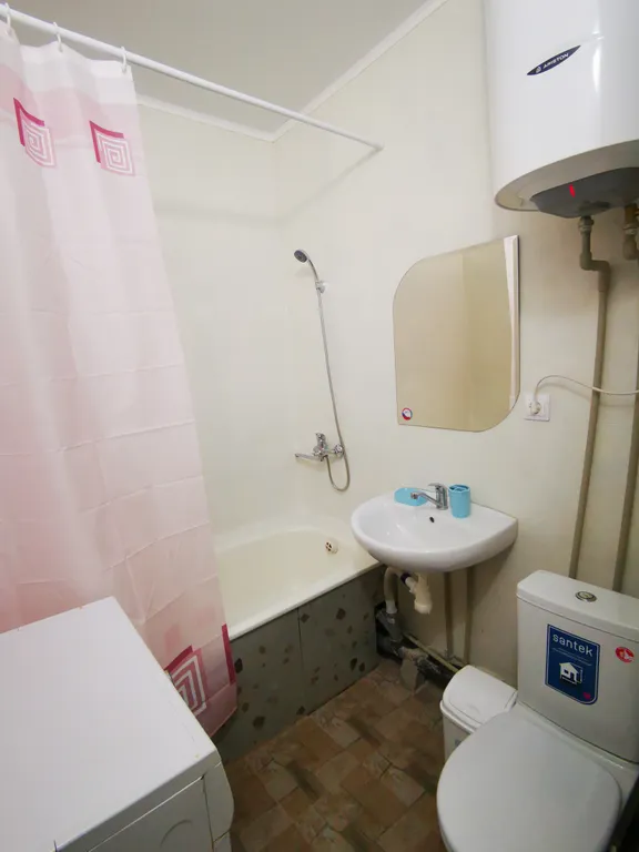 Квартира Двухкомнатная квартира на Лакоба — Гагра