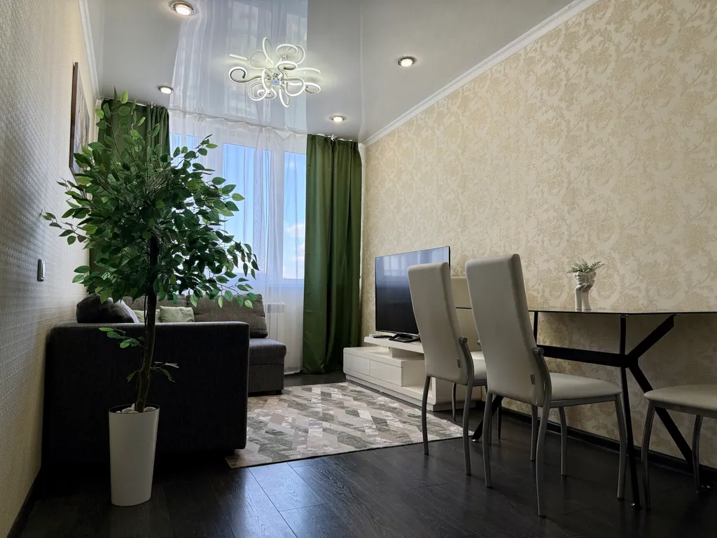 Уютная евродвушка на набережной с видом на реку Дон