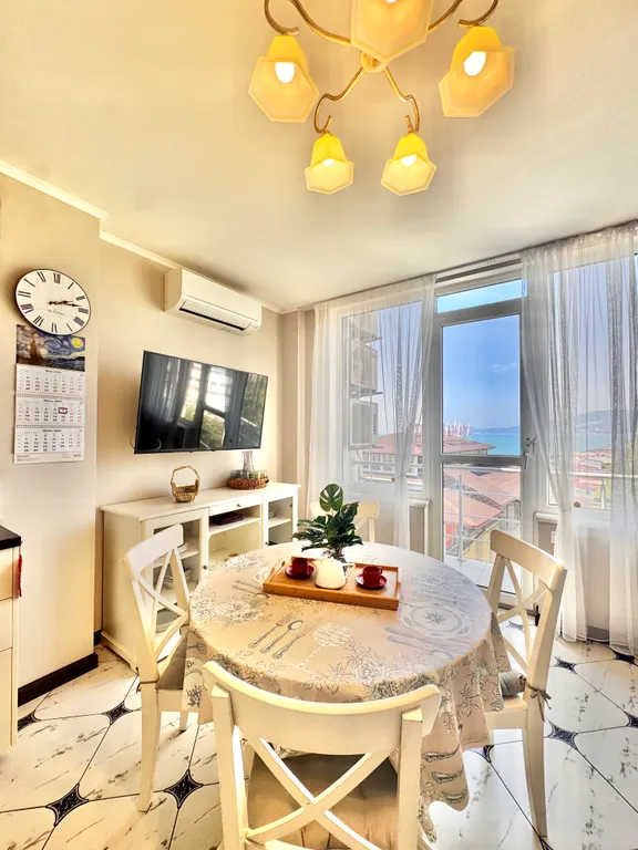 Квартира Семейные апартаменты с видом на море — Адлер