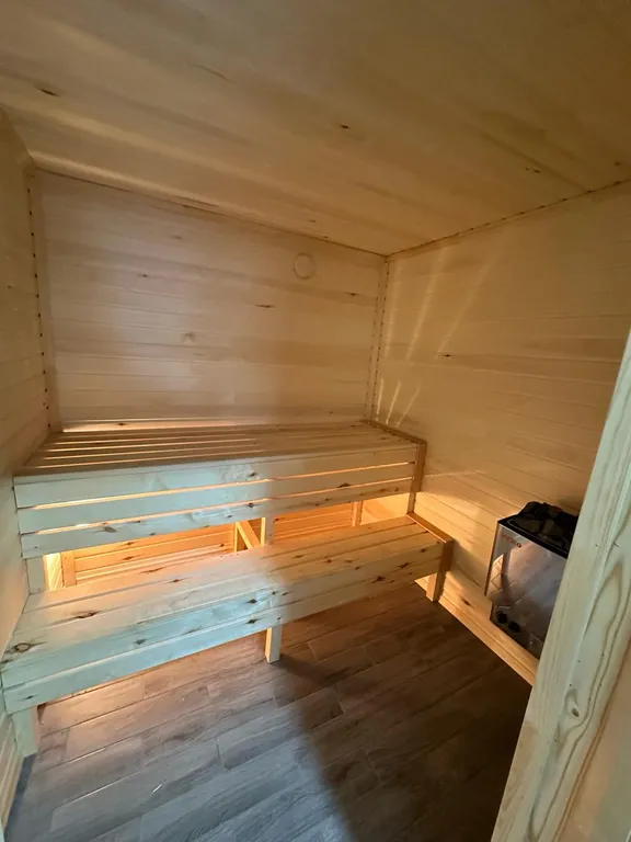 Коттедж Дом у прудов — Коммунар